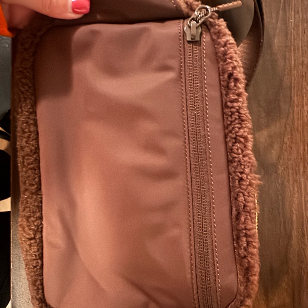 Lululemon brown sherpa belt bag